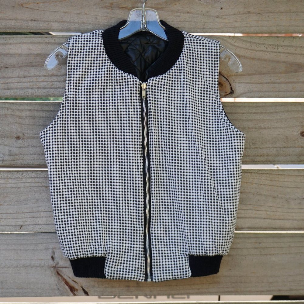 Reversible Vest - Picture 3 of 6